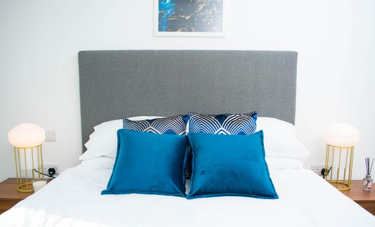Exoticstay Apartments - Ultra Luxe Top Floor Suite - City Centre Apartment With Cube View - Smart 4K Tv With Ultrafast Wifi & Netflix Birmingham Luaran gambar