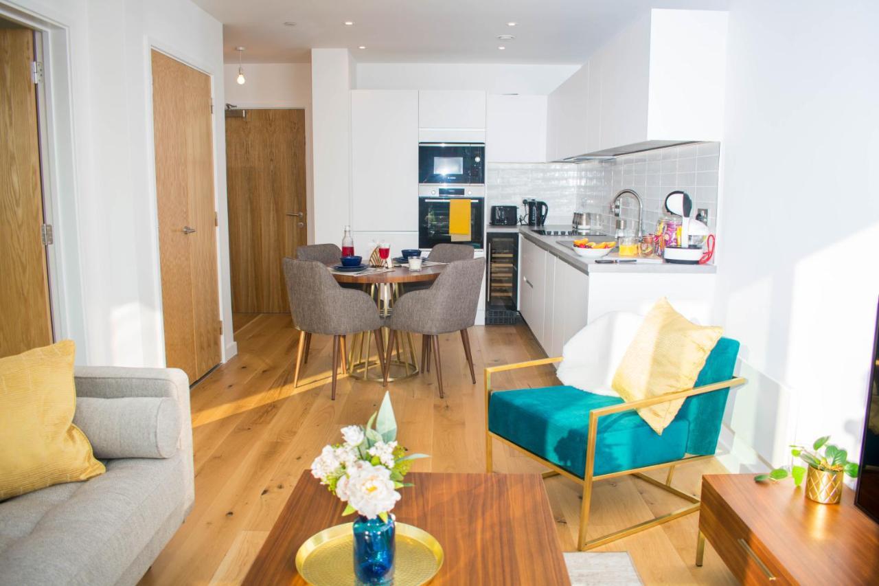 Exoticstay Apartments - Ultra Luxe Top Floor Suite - City Centre Apartment With Cube View - Smart 4K Tv With Ultrafast Wifi & Netflix Birmingham Luaran gambar