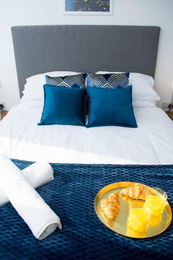 Exoticstay Apartments - Ultra Luxe Top Floor Suite - City Centre Apartment With Cube View - Smart 4K Tv With Ultrafast Wifi & Netflix Birmingham Luaran gambar