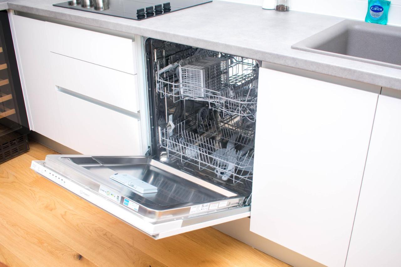 Exoticstay Apartments - Ultra Luxe Top Floor Suite - City Centre Apartment With Cube View - Smart 4K Tv With Ultrafast Wifi & Netflix Birmingham Luaran gambar